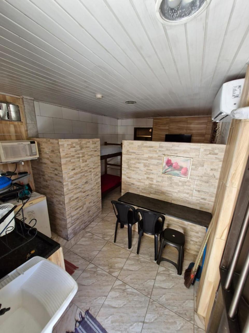 Hotel Kitnets Com Ar Condicionado Na 3*